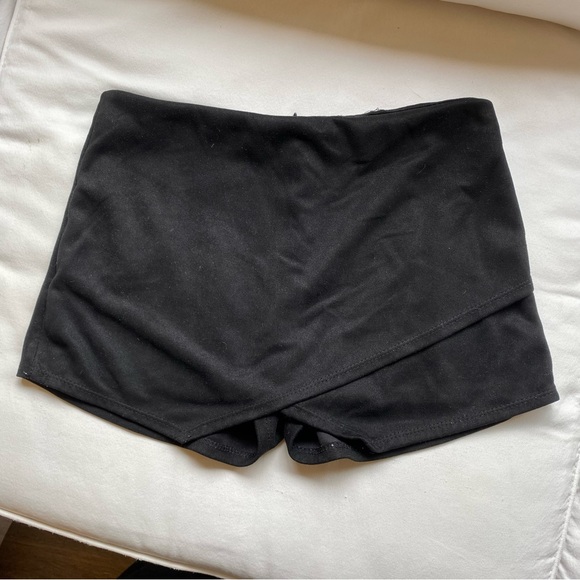 Black Skort - Picture 4 of 8